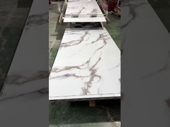 Produzione di lamiere di marmo UV