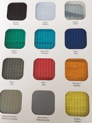 Il vario tetto del policarbonato di colori riveste i materiali 6mm * 2,1 * 11.8m di
