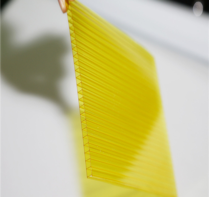 strato del policarbonato di 10mm - di 4mm, grande trasmissione della luce dello strato giallo di