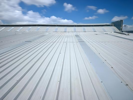 1070mm Blanca Tejas de UPVC con cresta alta 2mm Teja termoacustica UPVC Ecoroof techos de UPVC popolare in America Latina