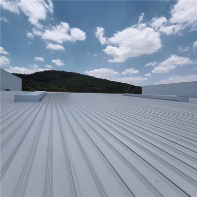 Piastrelle di resina sintetica di installazione rapida piastrelle di copertura in UPVC bianco produttori piastrelle di copertura in PVC 2mm piastrelle di plastica in PVC per copertura popolare tejas de UPVC in America Latina