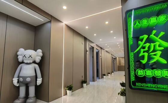 8mm 4ft*8ft di legno grande pannello di parete in PVC per pareti interne Decorative Carbon Crystal Sheet